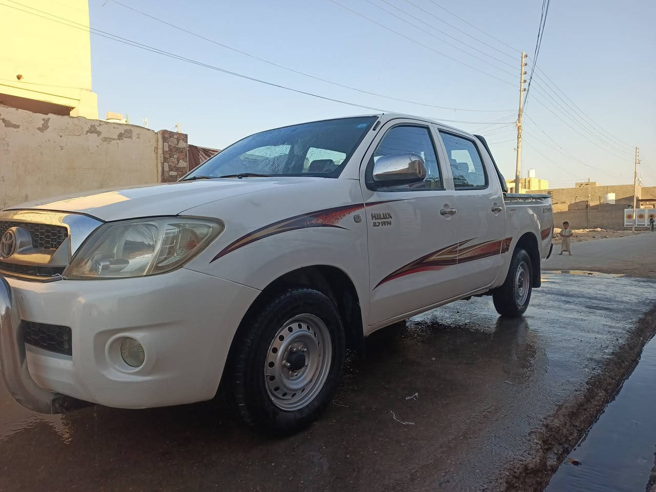 السلام عليكم رمضان كريم وصيام مقبول ان شاء الله تويوتا موديل 9 اوتوماتيك رقم ميسان مميز جاهزه للاخير ما بيها اي نقص تخم تاير مكينه حداديه كله جديد اخوان السياره فيها رشات صبغ بدون تبديل بالعافيه على اللي اخذها يشهد الله سياره جديده حيل
السعر المطلوب 150 وبيها مجال 
العنوان ذي قار الفجر 
تلفون ***********
