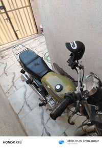 ألسلام عليكم عندي دراجه اربعه كير ايراني مامفتوحه ب450وبيها مجال 07716...