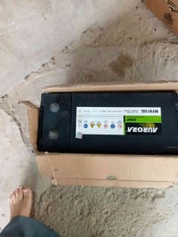 بطاريه جديده فولتيه ١٠٥ اشتريه للعاكسه مايصير للبيع اتصال علا ٠٧٨٨١٦٣٢...