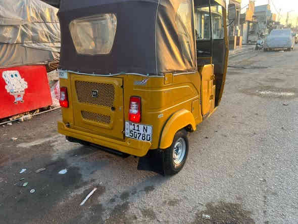 تكتك 2021 باسمي رقم وسنويه
بيهه طخه بل صفحه مكمله 

ما مفتوحه المكينه 

تجي تكلب وتقنع بيهه يلا تنطي افلوس 

رايدهه ب7 ونص بيه مجال حك الجيه 
مكاني بغداد مدينه الصدر 

***********
