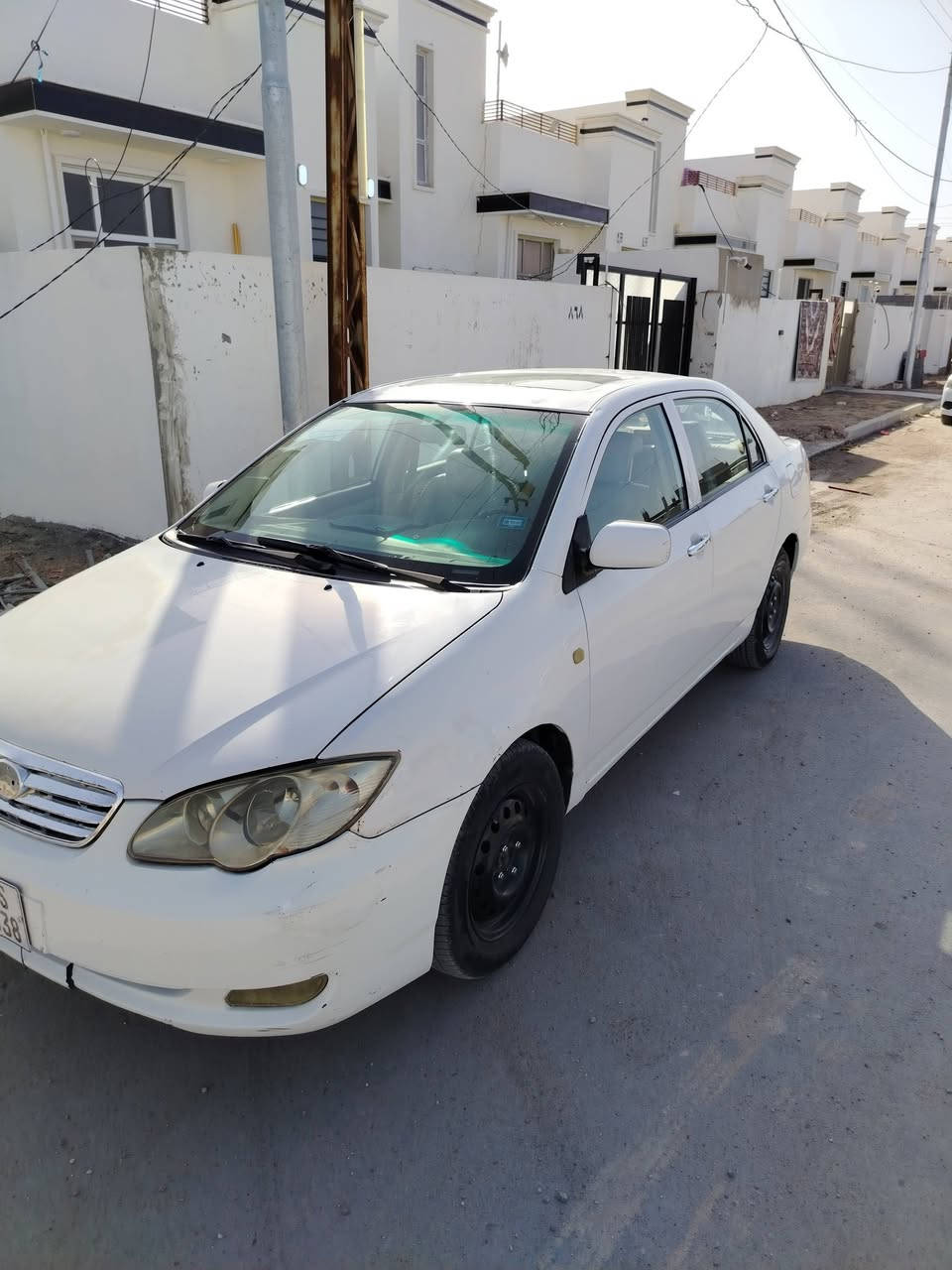 السلام عليكم ورحمة الله وبركاته سياره BYD موديل 2011 سياره خير من الله تبريد كير جديد صدر جديد بس محرك بي تنقيص فقط كول تبديله نص لتر تنقص سياره مكفوله من ضربه سعر 60وبيهه مجال قليل ممتواجد عل فيس هذا رقمي ***********
