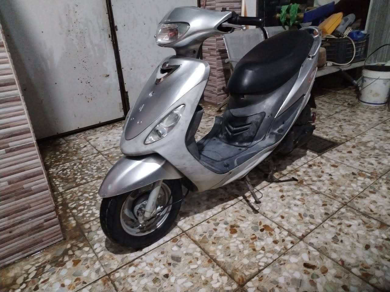 السلام عليكم للبيع دراجه ماكس منغولي الدراجه جاهزه مابيه اي نقص كهربائيات سلف هندر بلاديه بس الكفرات تجاري مكاني حله قرب مركز ثورة رقمي *********** خاص مفتوح السعر 525 وبيه مجال بسيط
