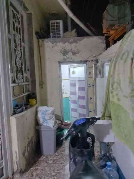 يالله 
دار زراعي مساحه130في منطقه الصخيين يبعد عن شارع العام ٧٠متر عن سايدين بعد جسر الحولي 
بناء طابوق وسقف كونكريت 
يتكون من غرفه وصاله ومطبخ وديوانيه وصحيات داخليه وخارجيه 
جاهز البيت سيراميك مطبك وزره ١٢٠س ومصبوغه الواجهه مع كاونتر وكيزر كبير وماطور وتانكي 
خدمات ماء وكهرباء ومدارس 
السعر60مع مجال 
للمزيد من المعلومات يمكنكم التواصل معنا 
على رقم ***********
