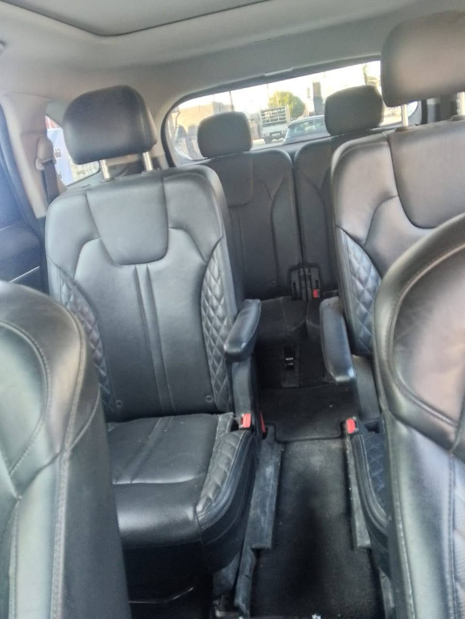 البيع فقط سورنتو موديل 22 رقم بغداد الدولي بسمي فووول مواصفات الاخير ماشيه 30 كشن  منفصل في اي بي 7 ركب فول مواصفات الاخير السياره  وارد بيها 3  قطع  محرك 4 تيربو بيها هواي مواصفات  السعر. 235 ورقه


**إذا كنت صاحب هذا الإعلان وتريد حذفه لأي سبب، رجاءا أرسل رسالة إلى الدعم الفني**