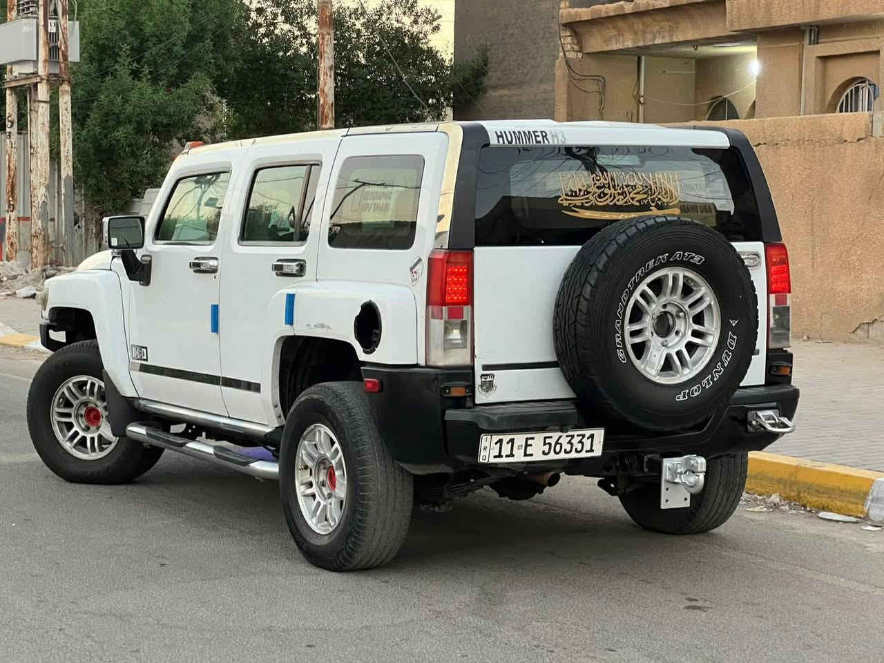 سلام عليكم لل بيع همر H3 لون ابيض خليجي كفاله عده قبق صندوك بي نص صبغ محرك قبل ثلتيام شاده حاويه رقم بغداد دولي بسمنه  سياره فقد حداديه ٦٠/١٠٠ لخلفيه لبقيه جهزه عنوان بغداد لل ستفسار نتصل ‭٠٧٧٤ ١٠٩ ٣٢٥١‬
