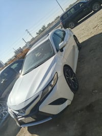 كامري خليجي 2019 بنزين فووووووول محرك 6 ماشي 180 كفاله عامه عدا الجامل...