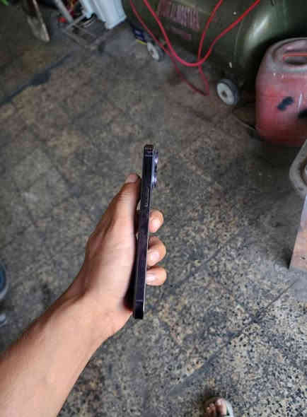 ايفون 14 برو ماكس ماستر شرق اوسط 256 جهاز نضيف بدون خلل فقط مبدل شاشة اولد تخبل للبيع او المراوس سعرة ٦٤٠ الف بغداد الجهاد ماكو توصيل ***********
