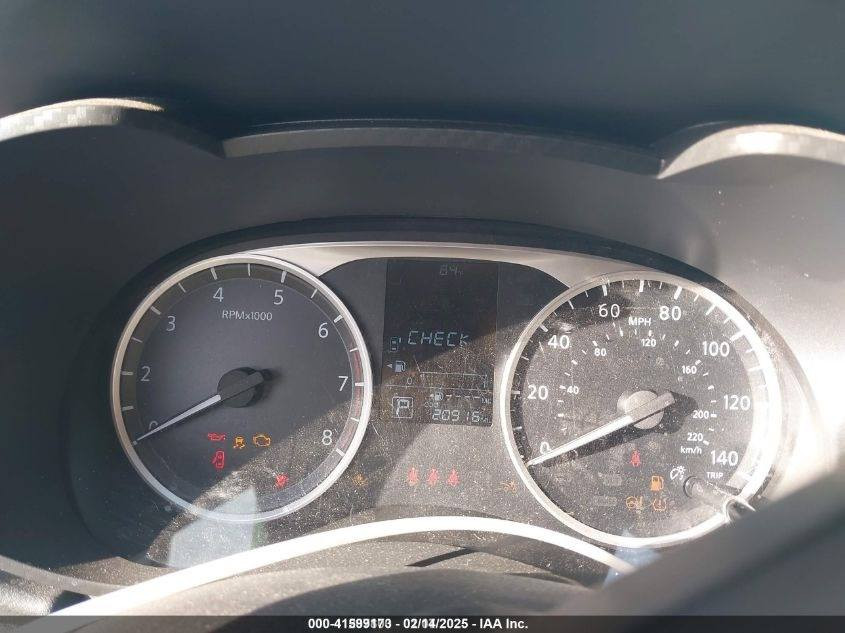 نيسان فيرسا موديل ٢٤
خارج الميناء مدفوع كمرك وضريبه
سياره بيه حادث امامي
السعر 100 قفل
***********
العنوان الأصمعي
