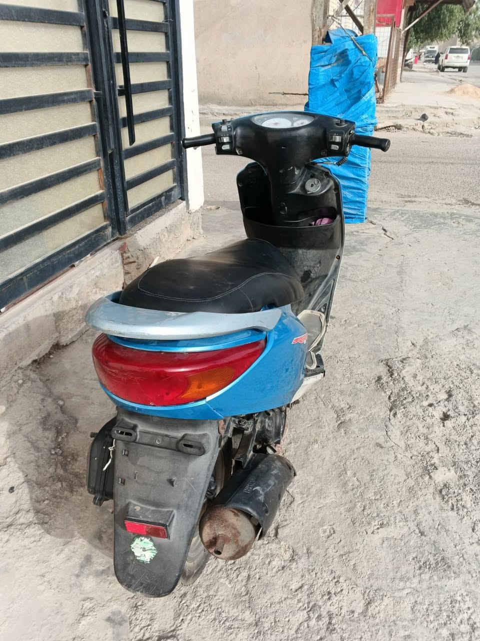 سلام عليكم دراجه فريز الدراجه حلوه وزلغ مابيه الدراجه سلف هندر لايت ذلجي اشاير هورن كامله مكمله المكان بغداد قرب العبيدي المعامل اني مكلف بل نشر راح احط رقم راعيه ***********. السعر ٤٥٠وبيه مجال بصيط
