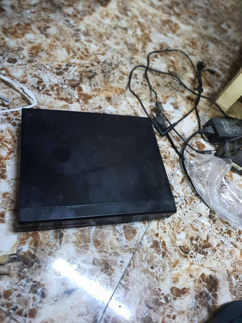 اسلام عليكم كامرات مستخدمة للبيع ما بيهن كلشي يشتغلن الي بل صوره كل الي وياها 
اريدها ب 75 
رقم : ***********
