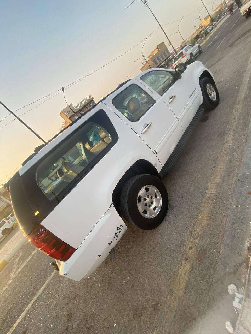 سلام عليكم 
شوفر ليت طويله أجره للبيع 
موديل 2010 خليجي كفاله عامه. 
السياره جاهزه بسمي  رقم بغداد هزه نهايه 30
السياره معروضه ب١٣٨ وبيه مجال حك الجيه 
مكان السياره واسط. بدره. 
اتصال ***********
