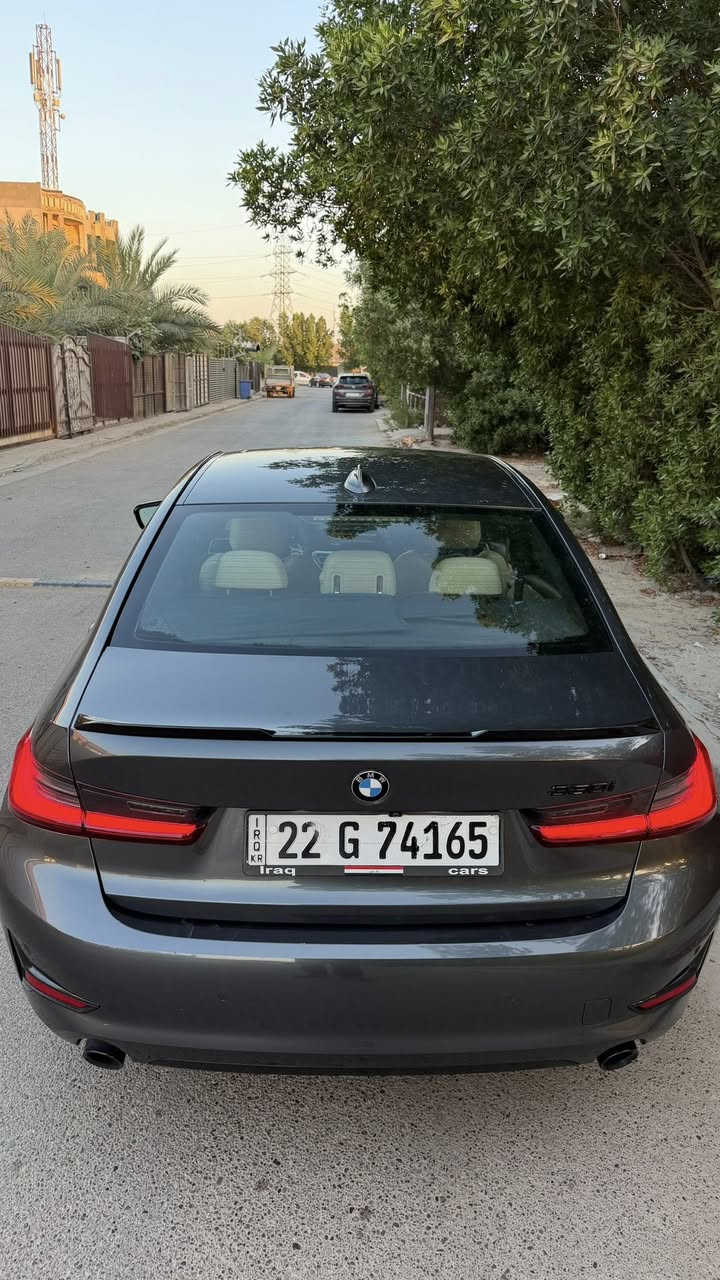 للبيع  🚘
BMW 330i وارد أمريكي 🇺🇸
السعر 25500$
🔹 الموديل: 2022
🔹 المحرك: 2000cc توين تيربو
🔹 الممشى: 73 ألف كم
    • السياره نضيفه جدا
📌 المواصفات:
   • داخل جلد ابيض فاخر
• فتحة سقف
• شاشة ديجيتال
• كاميرا خلفية
• كشنات كهرباء + تدفئة
• هيتر ستيرن
• أبواب بصمة
• مرايا كهرباء
• لايتات أمامية متحركة ويه الستيرن
• إضاءة داخلية LED متعددة الألوان
• ⁠داتا شو 
• ⁠حساسات كامله 

🛠️ الصيانة:
• صيانة كاملة عروش

📍الحادث:
• جاملغ + باب مبدل حادث بسيط 
• التبديل نفس اللون
السياره باسمي تحويل مباشر
مكان السياره بغداد
📞 للاستفسار والاتصال اواتساب:
***********
