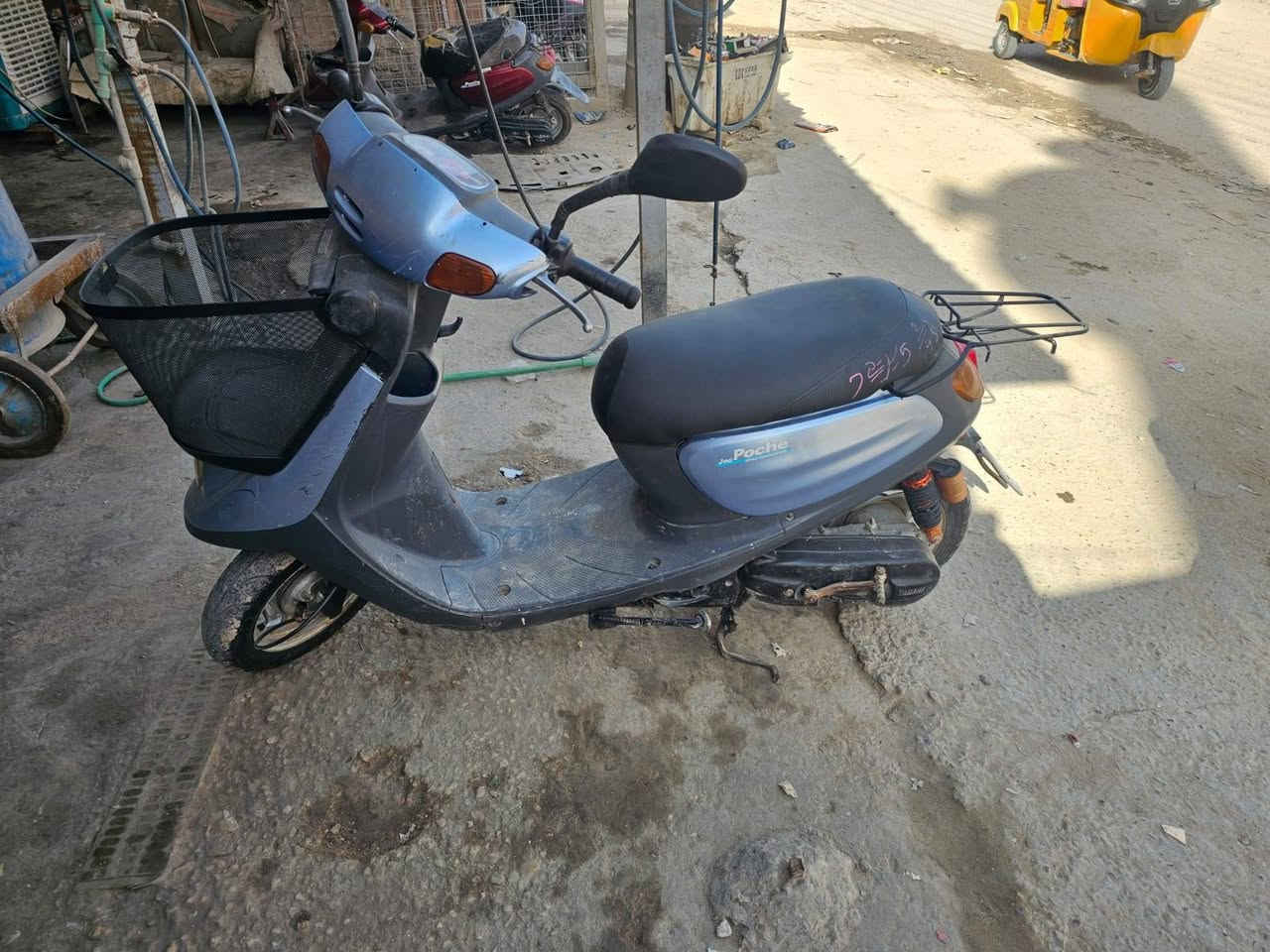 منغولي 2007. الدراجه كلشي شغال بيهه مابيه اي نقص نكره سلف ناعمه مابيهه اي صوت  كله ع بلاد مابيهه شي تجاري السعر 550 وبيهه مجال بسيط ***********
