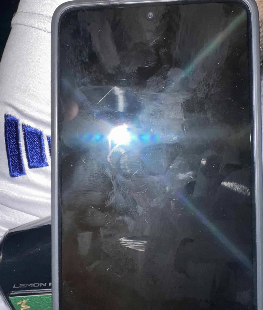 Poco x 7 pro
ذاكره 512 جهاز مشحون 96 مره بس كارتونه وشاحنه اصليه تجي وياه جهاز راقي وكامرته حلوه بس بي ملاحضات مبينات بلتصوير 
مكانس ديالى بعقوبه 
***********
سعر 400 بي مجال بسيط 
شكرا
