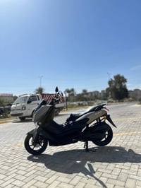 دراجه NMAx ياباني مكفوله كفرات والمكينه نظام ABs مابيها برغي نقص مكاني...