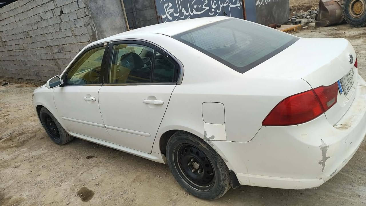 السلام عليكم سيارة اولتيمه 2009 مكينه كير مكفوله كهرباء مابيه نقص ظربه فقط الجاملغ الأمامي فقط مكفوله من العيب الشرعي امداور ثاني يوم سيارة جاهزه من كلشي) (اخوان اني مكلف بالنشر) هذا رقم صاحب السيارة *********** ذي قار الشطره
