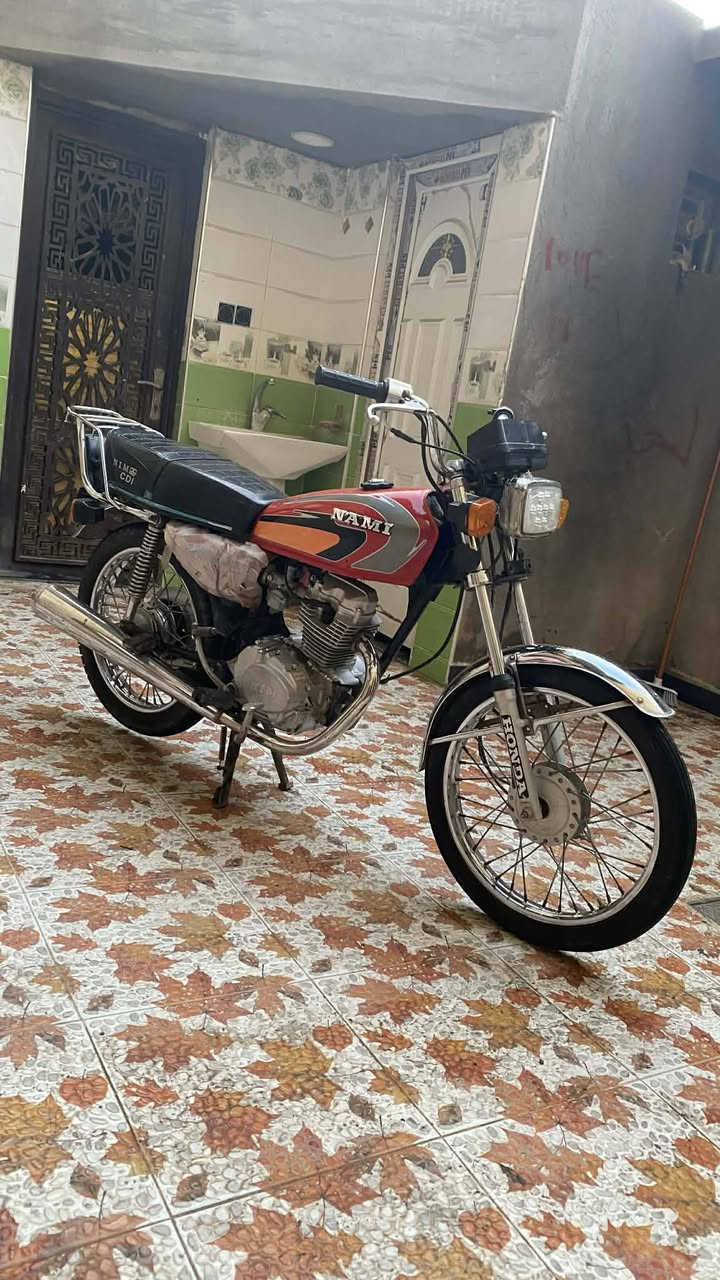 نامه مديل 21 اوراق اصولي السعر 700 وبيها مجال حك الجيه للاستفسار ***********
