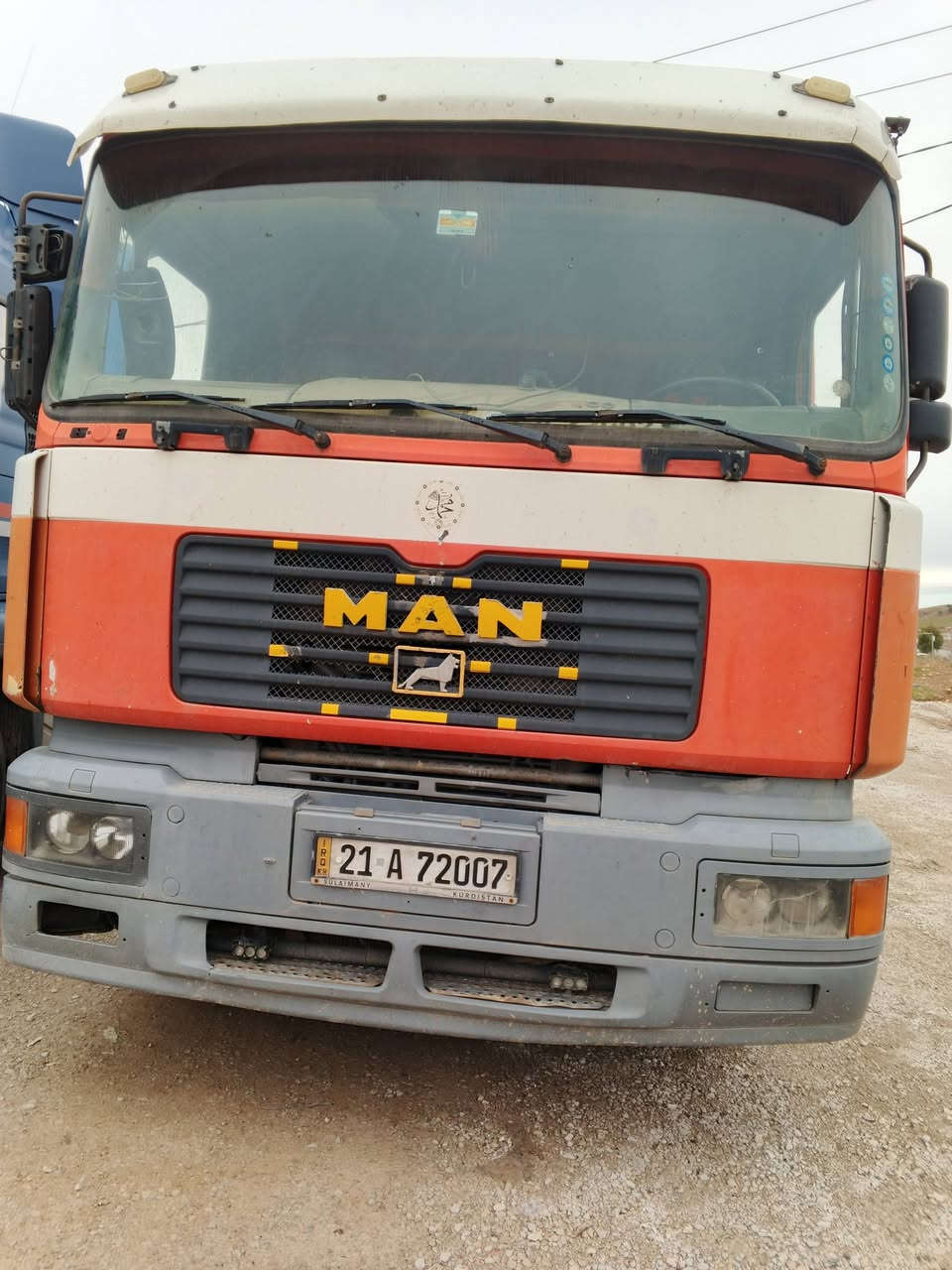 لەسەر ئیزنی ئەدمین مان سەقەر مۆدێل 2000 گێڕ عادی 3دنگیر گراوە بە4 دنگیر گێڕو مەکینە بەشەرت سەنەوی نوێیە تا 2028 ڕەقەم تازەیە هەزەی تازەیە حسەی گازی هەیە بەناوی خۆمانەوەیە 90گەڵا و مەعمەلە ***********ــــــ ***********
