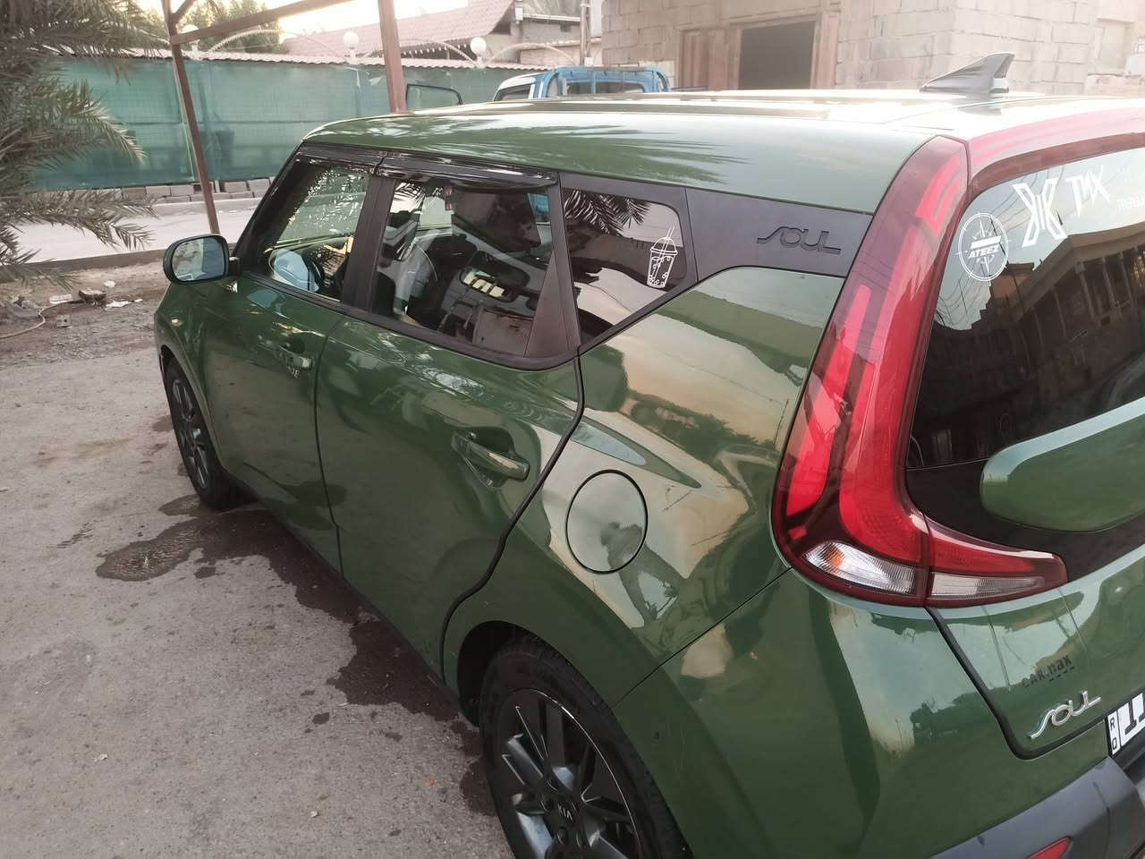 السلام عليكم كيا سوق موديل 21 حادث شامله شاملغ ونيد دواخل مقفولات شرط انجليزي بغدادس سعر 150 فيها ***********مجال ☑️
