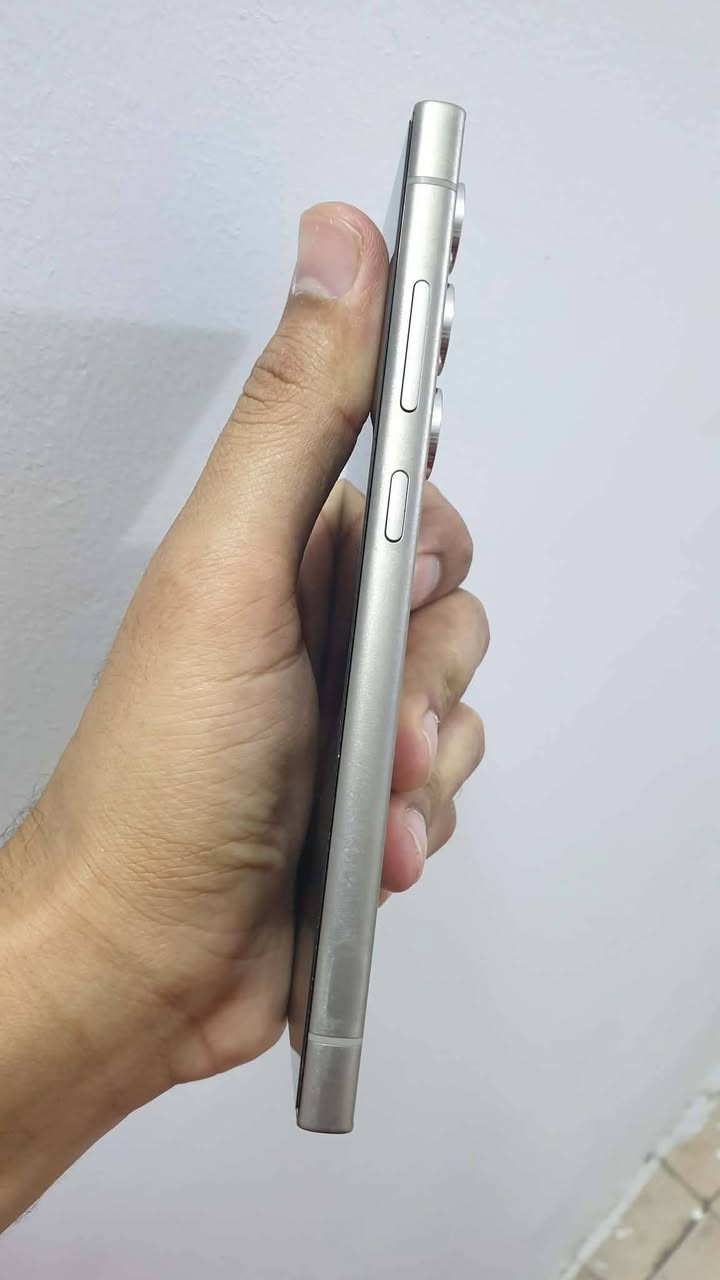 S24 Ultra ذاكرة 512
النضافة فول اخو الجديد مكاني بغداد العبيدي 
السعر قفل قفل مليون و150


**إذا كنت صاحب هذا الإعلان وتريد حذفه لأي سبب، رجاءا أرسل رسالة إلى الدعم الفني**