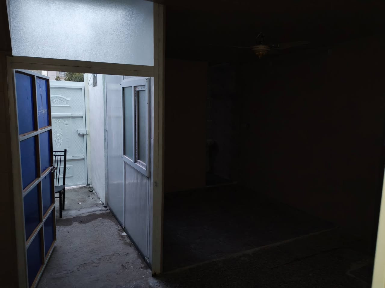 مشتمل لليجار غرفه + مطبخ حولي زاد ملحقات وطرمه صغيره الاستفسار الاتصال***********
