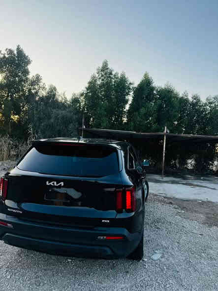 السلام عليكم 
سورنتو 23 امريكي زيرو ماشية30الف
بدون رقم حر تترقم جميع المحافظات 
7راكب 4اسلندر 2500 مابيها اي نقص 
مواصفات العاديه حادثها مرفق بالمنشور
مابيه تبديل فقط صبغ رشات بيها بجهه الضربه 
السعر 180وبيها مجال اي استفسار ***********
