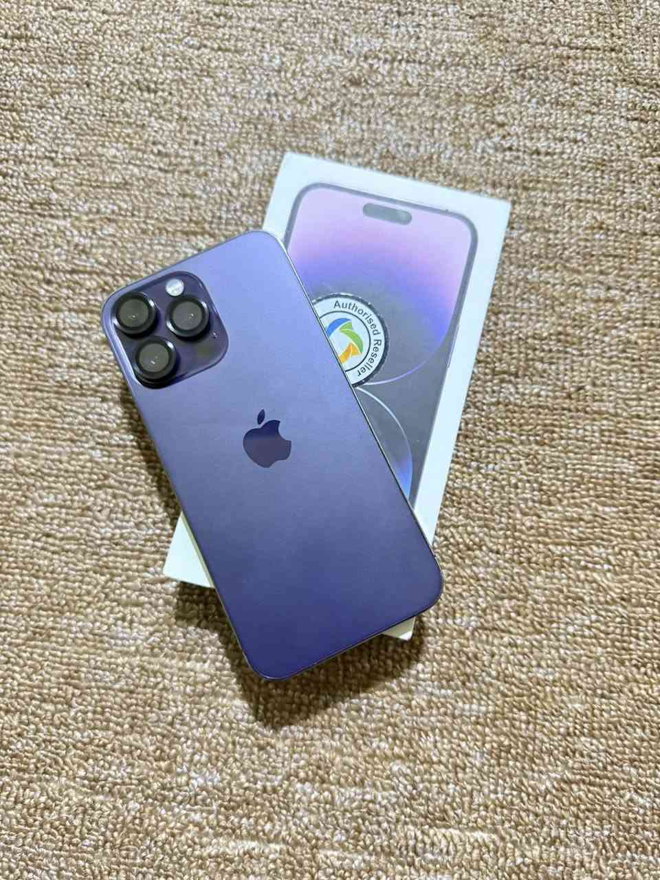 السلا عليكم
أيفون 14 برو ماكس
جهاز عربي شرق اوسط نموذج M ماستر شريحة وحدة الجهاز نظافتة مثل ما موضح بالصور جهاز استخدام قليل واستخدام حقيقي مجرد تصفح بطاريتة 84 بالتحديث نزلت والجهاز فقط مستبدل شاشة نوعية ممتازة مو عادية   بالاضافة الشريحة بعد التحديث تشتغل ومرات تفصل 
كامل ملحقاتة
سعر 660وبي مجال
للأستفسار
***********
***********
