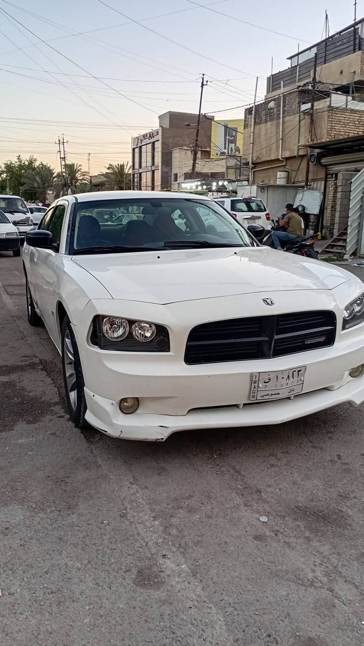 سياره لبيع جارجر موديل 2008
مكينه كير تبريد مكفلات
بيه ثلاثه ٣ قطع 
***********
مكان سياره بغداد سعر ٩٥ وبيه مجال
