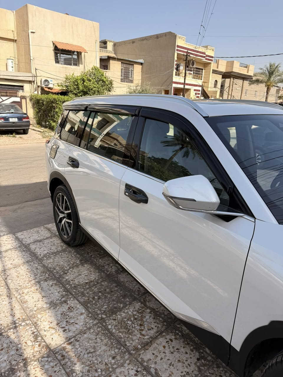 السلام عليكم
GAC GS8 2023 
للبيع
ماشية 46000 km
2WD(FWD)
    محرك 2.0 لتر تيربو 
    كير أوتوماتيك Aisin من 8 سرعات
وضعيات قيادة ايكو سبورت كومفورت
7 راكب
فتحة بانوراما
باب الصندوق كهرباء
مرايات كهرباء
شاحن لاسلكي
كاميرا 360
حساسات امامية وخلفية
تشغيل عن بعد
مكيف ثلاث خانات
تبريد مقاعد امامية
مقاعد الامامية كهرباء
مثبت سرعة ذكي
تنبيه الخروج عن المسار
رادار امامي
فرملة طوارء تلقائية

السيارة كلين بدون ضرر 
ب اسمي 
بعدها داخل الضمان 
السعر 230$ 
***********
