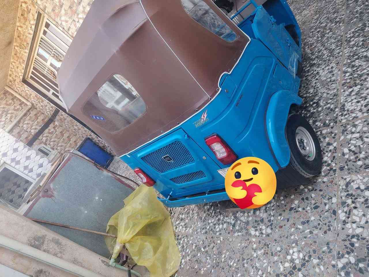 سلام عليكم تكتك للبيع 22  شهر 7 رقم وسنويه انكليزي تكتك جديده معنه الكلمه تحويل شوكت متريد الكان بغداد السعر اتصل وبيك خير ودلل وبلعافيه علياخذهه ***********
