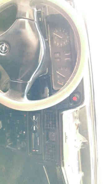 سلام عليكم اخوان سيارة كامل مكمل كلشي بشرط فقط محرك فار يطغ كير شرط كهربائية كامل تايرات جديد صدر امامي خلفي مضبوط رقم كركوك سنويه أخضر ومعامله كامله مال عاج شرط تحويل ووكاله دفتر بنزين بي مال بيت مو جنباز سعر 12بي مجال للطيبين *********** كركوك
