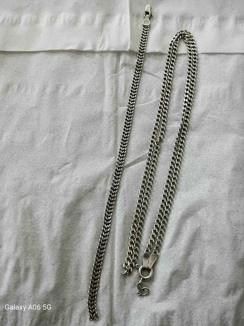 السلام عليكم زنجيل فضه 925 وسوار بس بي قطع السعر 50الف قفل بدون عمله 12 غرام


**إذا كنت صاحب هذا الإعلان وتريد حذفه لأي سبب، رجاءا أرسل رسالة إلى الدعم الفني**