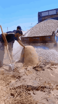 الحفر الابار بعمق من 10متر الئ  150 متر  الارتوازيه***********واتساب 
*********** واتساب 
 
مستعدون الحفر الابار وتعبرات الشوارع وتجفيف المنهولات نعمل في كافه محافضات العراق دقه في العمل وسرعه في الانجاز ونعمل تجفيف الارض الشركات الاهليه والحكوميه نعمل حفر الابار كاقه الاحجام ونعمل حفر يدوي والي
