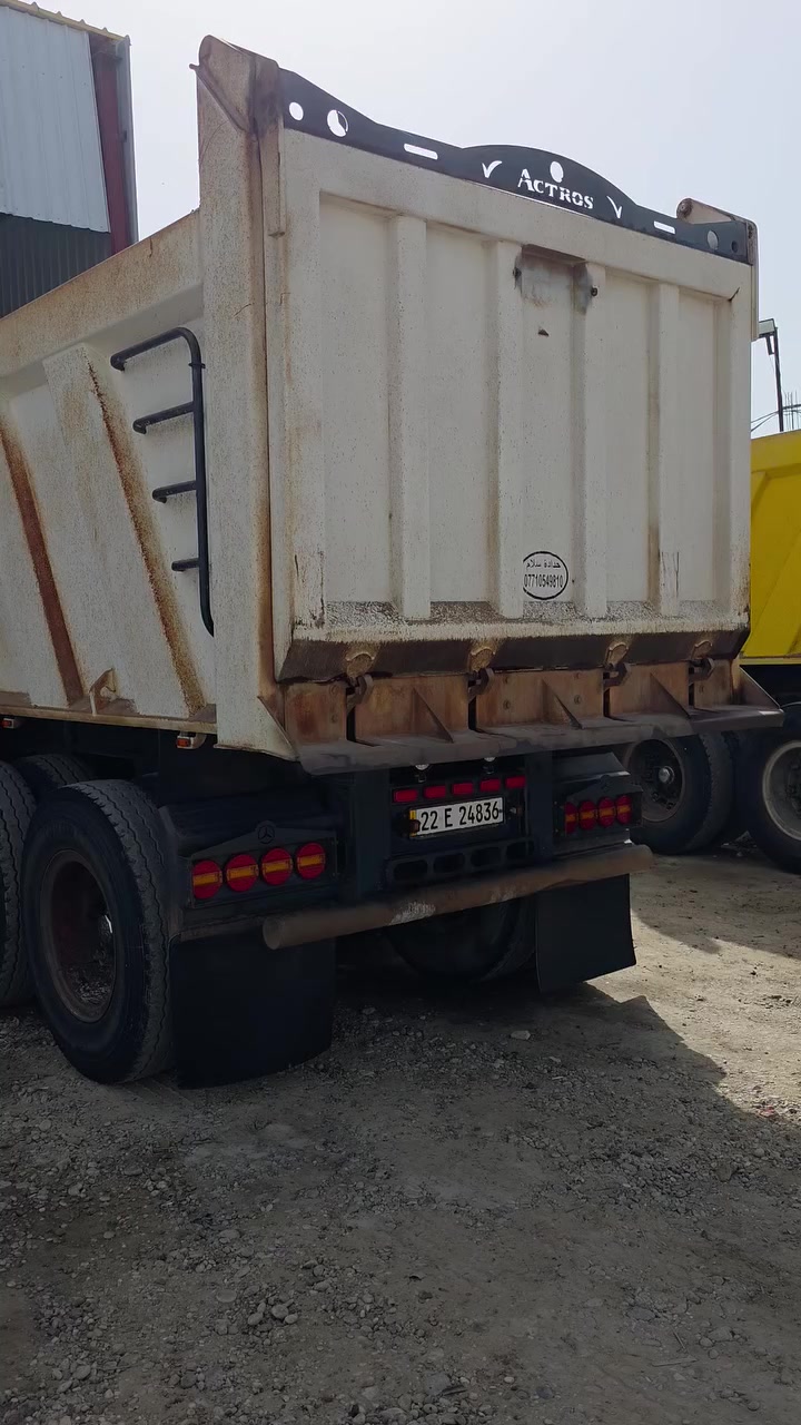 سلام عليكم سكانيه لبيع
موديل 2013 مكفوله كفاله عامه 

حجم محرك 440 G تك فلتر 

كير 3x3

ذرعه ٤٤  وزن سياره ٢٩ طن 

تخم تاير 

*********** مكان سياره بغداد
