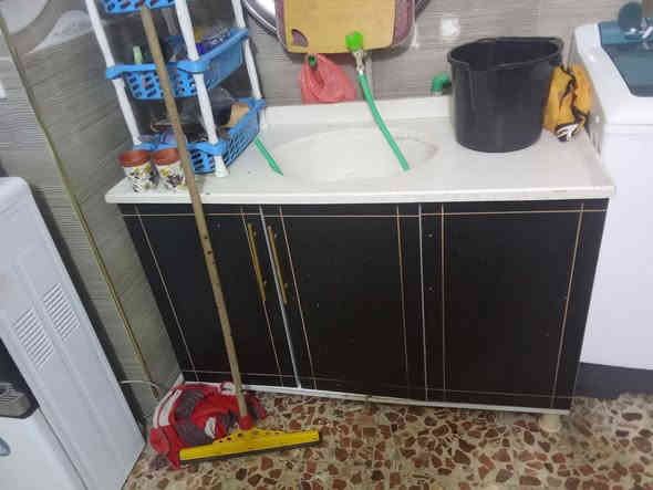 اثاث بيت كامل للبيع كله جديد طگ كارتون صارلهن شهر ابيعهن كلهن بسعر واحد مكاني البياع ***********
