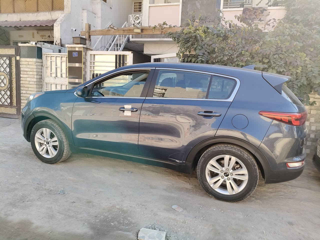 سبورتج 2017 أمريكي كلين بدون حادث مكفولة كفالة عامة  ع وضع الشركة ماشية 64
مكينة كير صدر كهربائيات ع وضع الشركة تخم تاير جديد رقم اربيل نكليزي مكاني بغداد الغدير ساحة ميسلون سعره 160 بيه مجال بسيط ***********
