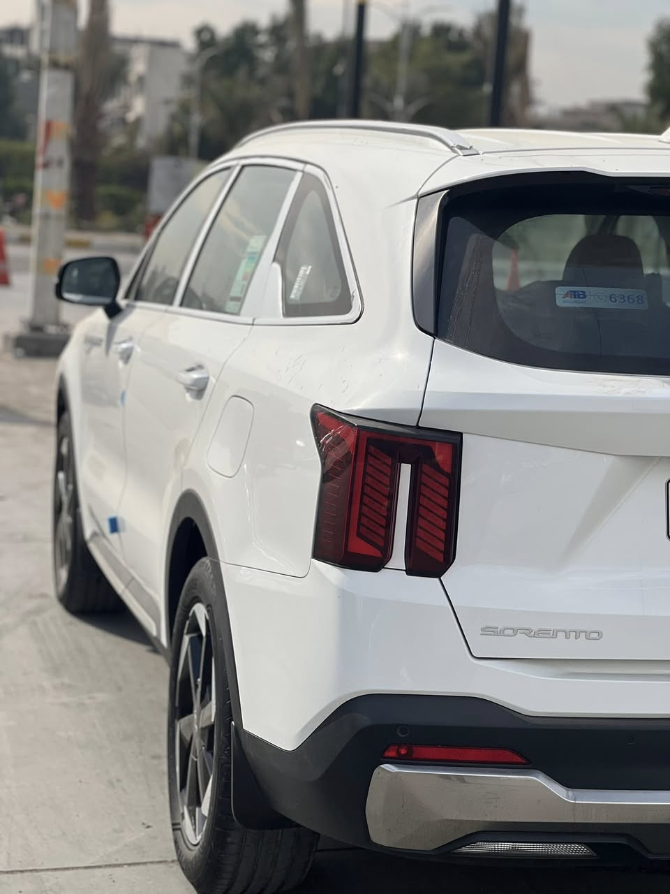 سلام عليكم 
سياره كيا سورنتو موديل 2024 
خليجي ماشيه 30 ألف 
مكفوله شاشه منتصله 
رقم شمالي لدولي 
7 راكب 6 سلندر 3 قطع تبريد 
كير ماوس سايد بريك دكمه 
باب خلفي كهربائي 
السعر 310 وبيه مجال 
مكان السيارة بغداد البلديات 
استفسار على رقم ***********
