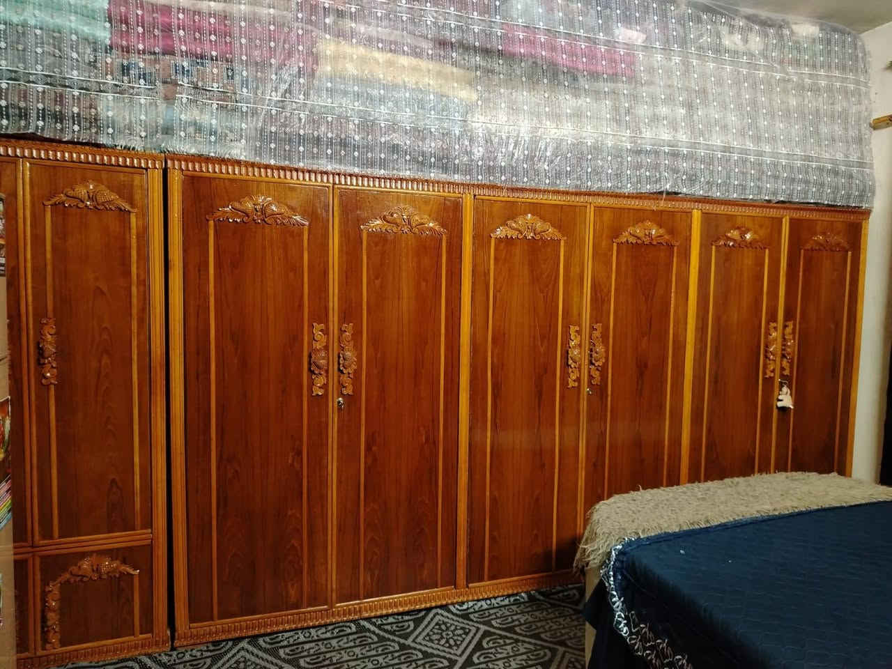 غرفه النوم لبيع لستفسر اتصل على ***********
