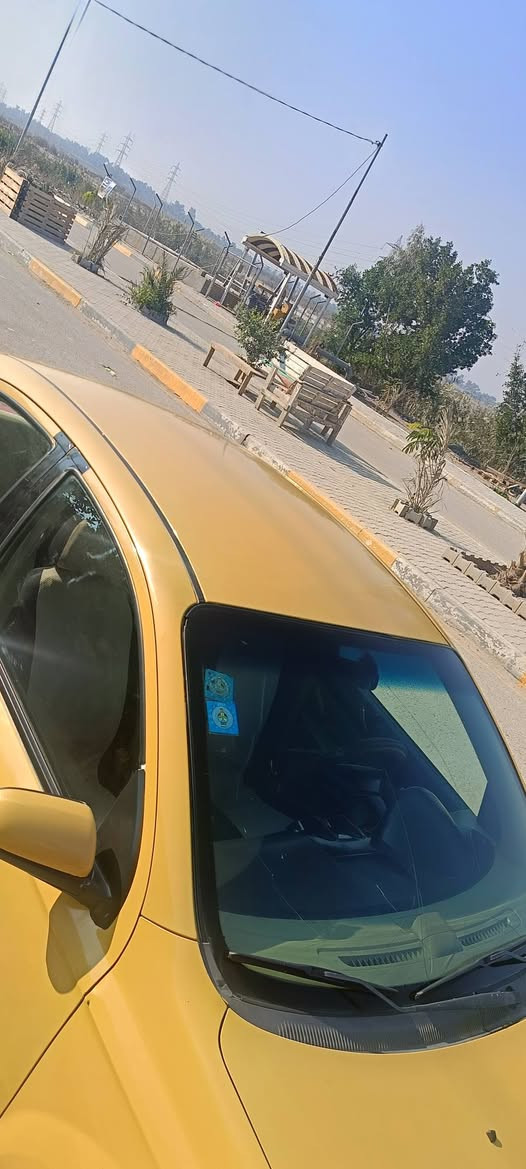 افيو خليجي شركه عامه صفراء بلاديه محرك مفتوح كير اوتو ماتيك محرك جديد كير.جدير جامم كهربا رقم بغداد بأسمي مصفره هيئه وغرامات وهزه جديده جاهزه مصبوغه جديد للجماليه اثر جراد وطخات بسيطه كهرابائيات جاهزه تخم تاير جديد باتري جديد سياره مال جناي اني اشتغل بيها  مكاني بغداد..ابوغريب ...على الخط السريع السعر ٥٣ وبيها مجال للشراي  *********** والف هلا
