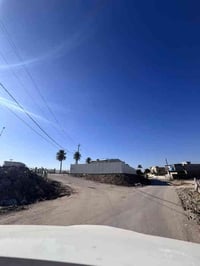 كاع 150متر زنجيل عل تبليط وعل سبيس سعرهة 65 وبيهة مجال بنفس هاذه الشار...