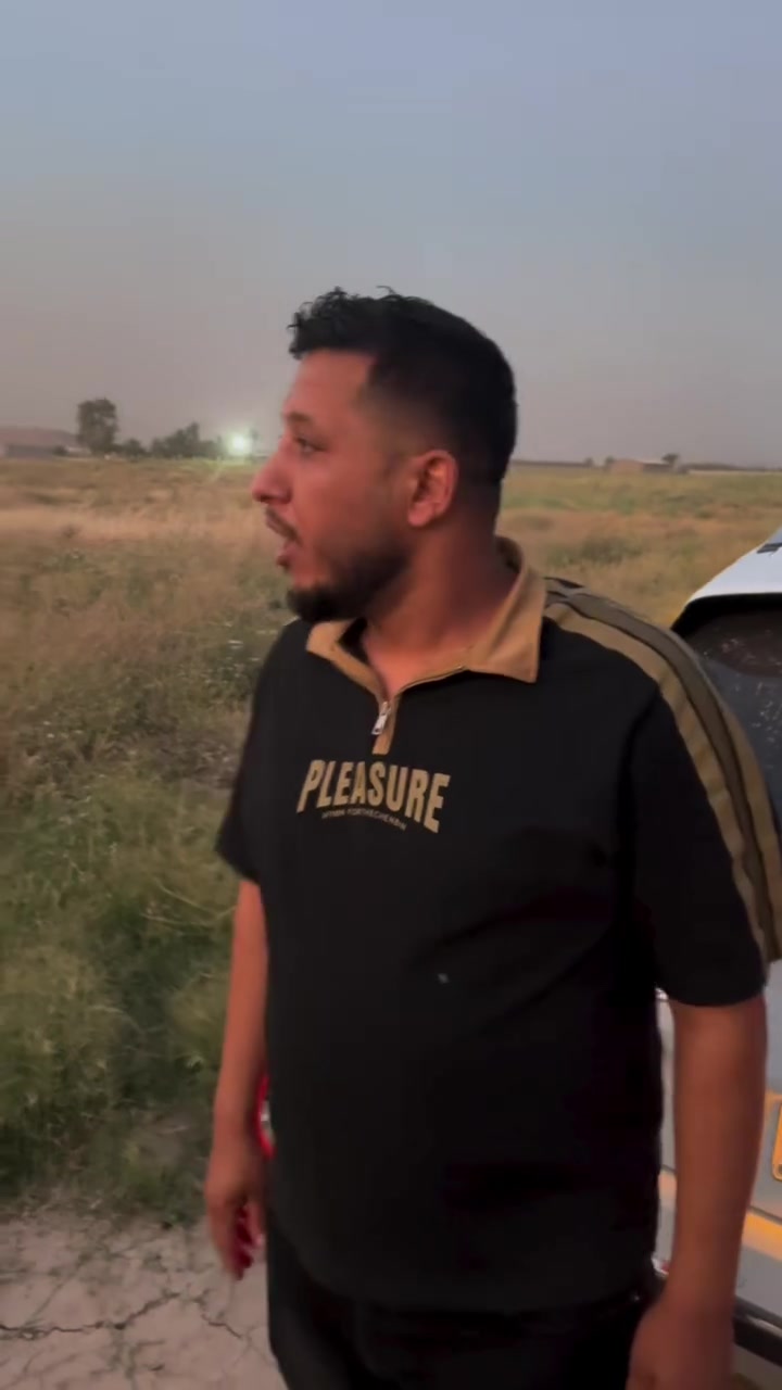 السلام عليكم 
٣ دونم طابو صرف للبيع العنوان جسر ديالى القديم منطقة التويثه تبعد عن شارع التويثه ٨٠٠ متر وجه الدونم الواحد ٤٢ متر 
للأستفسار الاتصال ***********
