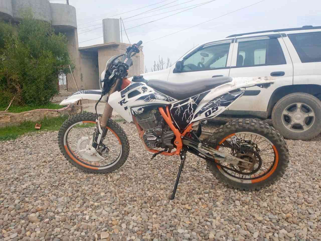 سلام عليكم قفاز crx300cc محرك كير شرط معدل نار شلعه نار الموطور ما ناقصو برغي شغل وطلع ترايك وين ما تريد شراي تعال خاص


**إذا كنت صاحب هذا الإعلان وتريد حذفه لأي سبب، رجاءا أرسل رسالة إلى الدعم الفني**