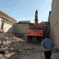 هدم بنايات • رفع انقاض • بغداد