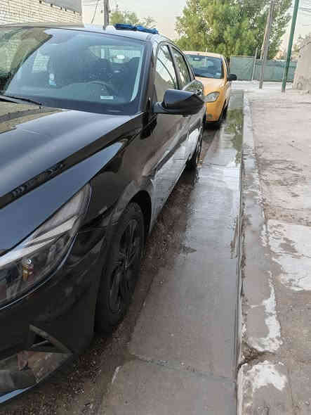 سلام عليكم
النتره موديل 23 
سياره حادث جاملغ يمنه مبدل وجاملغ يسره بي شبرين صبغ 
وقبق جنطه شبرين صبغ فقط بدون يرباك فقط بردده
موصفات.  ,,, مكينه و كير كفاله صور حادث موجود بل منشور 
      سياره ماشيه 25 الف ميل
تحكم ستيرن فول 
مكينه 2000
فتحه سقف 
تشغيل بصمه 
بصمه بيبان 
شاره ترحيب عند قتراب 
تشغيل عن بعد 
ناره دخليه متغيره 12 لون 
ثلاثه وضعيات قياده 
تبريد بيانو منفصل 
تدفئه ستيرن 
تدفئه كشنات 
رادار امامي 
رادار جانبي 
رادار خلفي 
كامره خلفيه دواره 
شاشه كترونيه جيتل متصل 
مانع تصادم 
مانع نزلاغ 
توقف ذاتي 
مثبت سرعة 
حساس لايت 
بكلايت متصل 
لد نهاري
لايت ثلجي عالي ناصي 
كار بلي 
بلوتوث 
سعر 150 وبيها مجال لشراي 
مكان بغداد بلديات ضباط شارع متنزه 
رقم ***********
