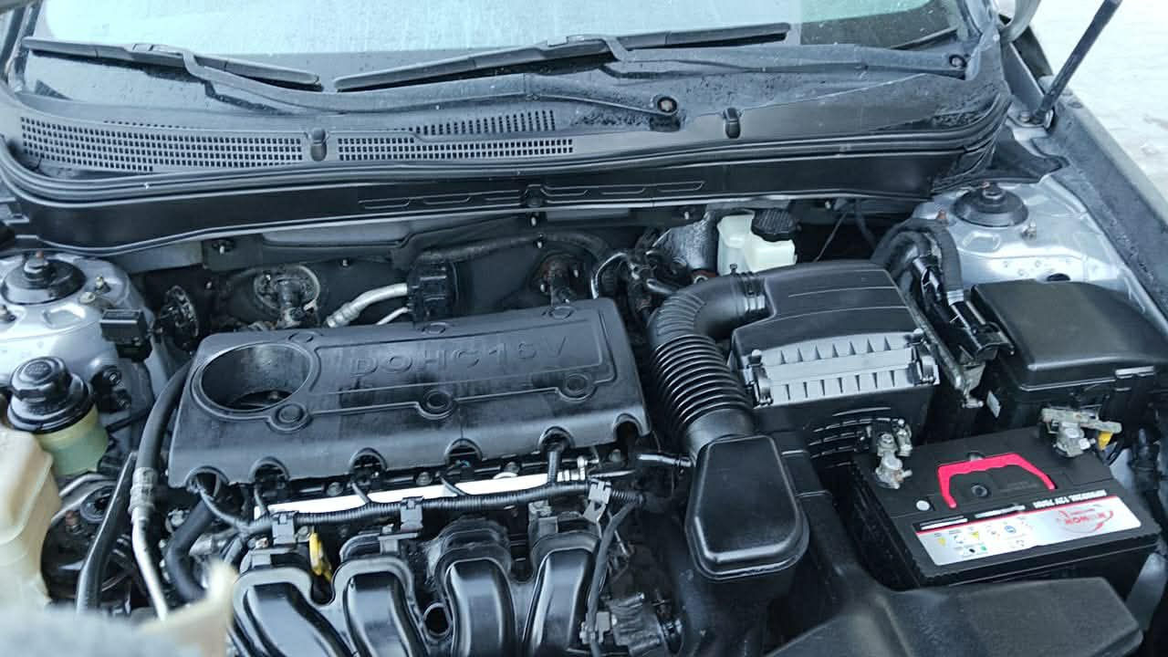 السلام عليكم سوناتا ادوات ادوات
بانزين بانزين ..  2000دوش
مديل 14 فول مواصفات ماعده الفتحه بصمه.. كشنات كهرباء.. تدفئه تبريد فول  مري شفط تحكم ستيرن تخم تاير جديد حداديه مكينه كير كفاله 50 وبيه مجال قليل مكاني بصره
***********
