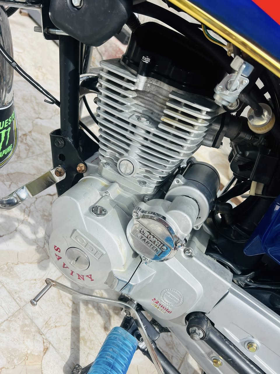 السلام عليكم ايراني سيڤان موديل 22محرك ممفتوح دراجه نضافته100/100 السعر 650 العنوان قضاء الخالديه***********
