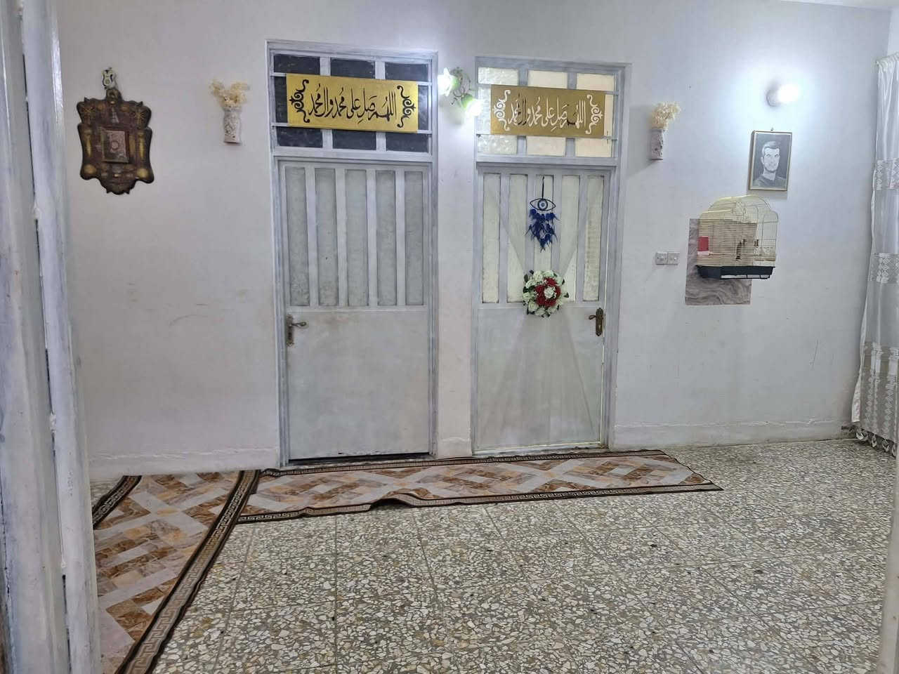 السلام عليكم يوجد بيت لبيع مساحة ١٥٠بناء جديد  رشاد يحب يستفسر رقم ابو بيت***********@@
