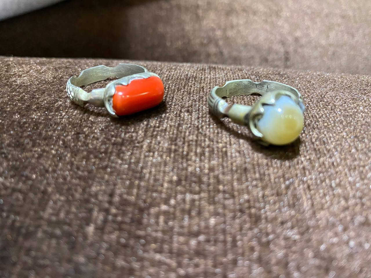 سلام عليكم ورحمه رمضان كريم .الله يتقبل الطاعات انشالله .....
تحف من الجزع اليماني القديم .مع قطعة مرجان تونسي طبيعي بصياغات انتيك للمبدع علي عنوز .....اي ستفسار خاص وبلخدمة


**إذا كنت صاحب هذا الإعلان وتريد حذفه لأي سبب، رجاءا أرسل رسالة إلى الدعم الفني**