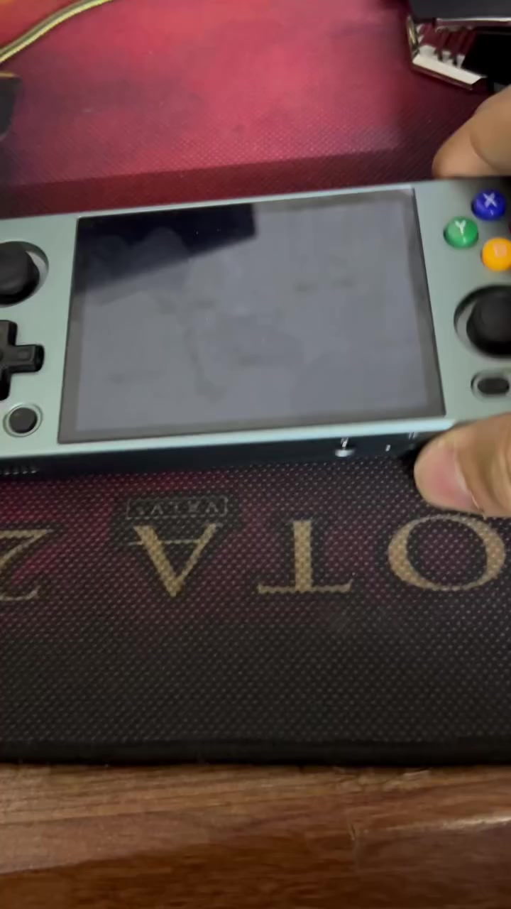 جهاز العاب المنيوم كامل مو بلاستيك و ثگيل بي فوك الفين لعبة و نظام اندرويد تكدر تحمل بي كل المحاكيات و الالعاب الي تريده حتى العاب موبايل و كمبيوتر يشغل، اخت الجديدة باله اعلى سعر ابيع


**إذا كنت صاحب هذا الإعلان وتريد حذفه لأي سبب، رجاءا أرسل رسالة إلى الدعم الفني**