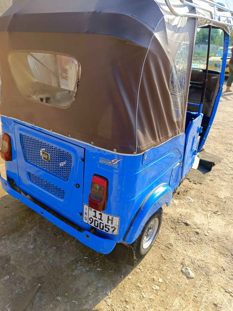 شباب سلام عليكم هاي 2021 مكفولة من الصبغ ومكينة وكسن مكفولات مكانهة مدينة صدر سعرهة 8 وبيهة مجال ***********
